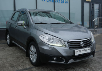 Подержанный автомобиль Suzuki SX4 Hatchback 2014 года (7 фото)