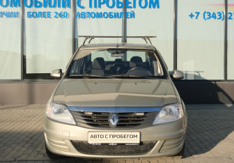 Подержанный автомобиль Renault Logan Sedan 2013 года (8 фото)