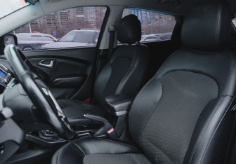 Подержанный автомобиль Hyundai ix35 2013 года (18 фото)