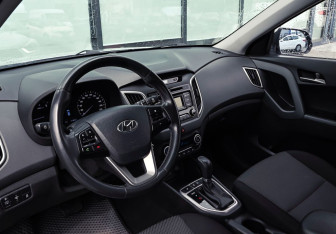 Подержанный автомобиль Hyundai Creta 2017 года (10 фото)