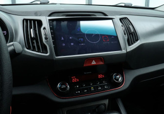 Подержанный автомобиль Kia Sportage 2010 года (12 фото)