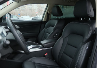 Подержанный автомобиль Geely Atlas 2021 года (18 фото)