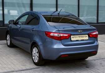 Подержанный автомобиль Kia Rio Sedan 2013 года (3 фото)