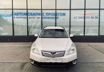Подержанный автомобиль Subaru Outback Wagon 2011 года (7 фото)