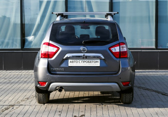 Подержанный автомобиль Nissan Terrano 2019 года (4 фото)
