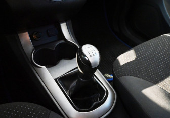 Подержанный автомобиль Haima M3 2014 года (9 фото)