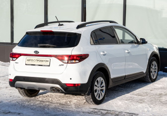 Подержанный автомобиль Kia Rio Hatchback 2018 года (5 фото)