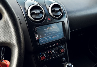 Подержанный автомобиль Nissan Qashqai 2008 года (11 фото)