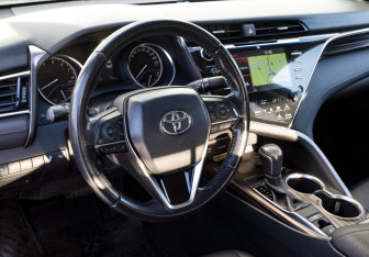 Подержанный автомобиль Toyota Camry Sedan 2018 года (10 фото)