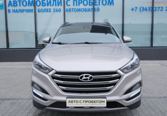 Подержанный автомобиль Hyundai Tucson 2016 года (8 фото)