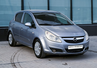 Подержанный автомобиль Opel Corsa 2007 года (7 фото)