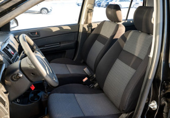 Подержанный автомобиль Hyundai Getz 2008 года (15 фото)