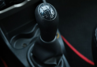 Подержанный автомобиль Renault Sandero 2010 года (12 фото)