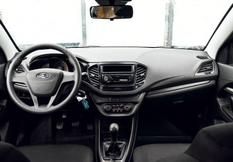 Подержанный автомобиль LADA (ВАЗ) Vesta Sedan 2018 года (16 фото)