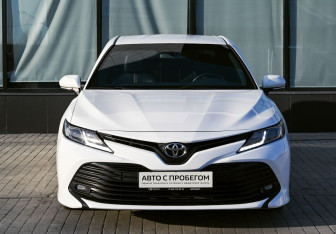 Подержанный автомобиль Toyota Camry Sedan 2020 года (8 фото)