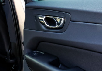 Подержанный автомобиль Volvo XC60 2018 года (25 фото)