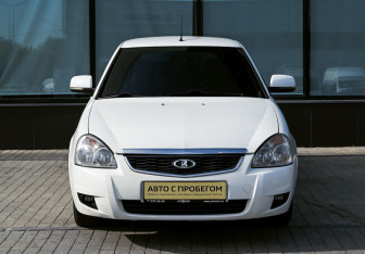 Подержанный автомобиль LADA (ВАЗ) Priora Hatchback 2014 года (8 фото)