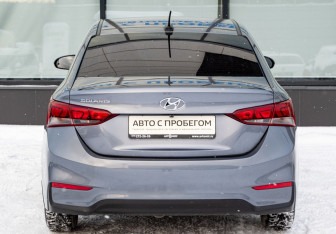 Подержанный автомобиль Hyundai Solaris Sedan 2018 года (4 фото)