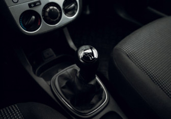 Подержанный автомобиль Opel Corsa 2012 года (10 фото)