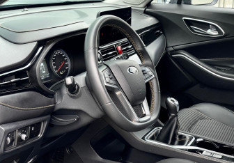 Подержанный автомобиль Москвич 3 2023 года (9 фото)