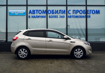 Подержанный автомобиль Kia Rio Hatchback 2014 года (6 фото)