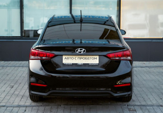 Подержанный автомобиль Hyundai Solaris Sedan 2017 года (4 фото)