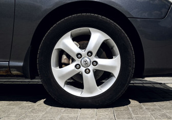 Подержанный автомобиль Hyundai Elantra Sedan 2007 года (20 фото)