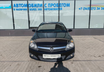 Подержанный автомобиль Opel Astra Hatchback 2008 года (8 фото)