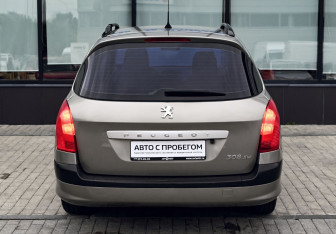 Подержанный автомобиль Peugeot 308 Wagon 2010 года (4 фото)