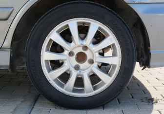 Подержанный автомобиль Hyundai Sonata 2006 года (20 фото)