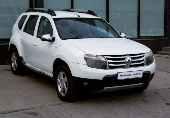 Подержанный автомобиль Renault Duster 2012 года (7 фото)
