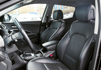 Подержанный автомобиль Hyundai Santa Fe 2017 года (16 фото)