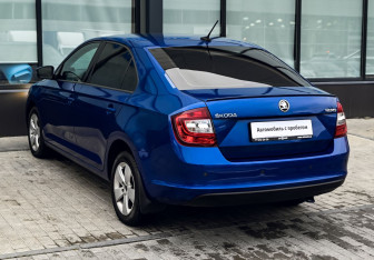 Подержанный автомобиль Skoda Rapid Liftback 2017 года (3 фото)