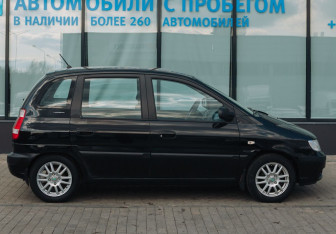 Подержанный автомобиль Hyundai Matrix 2005 года (6 фото)