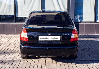 Подержанный автомобиль Hyundai Accent Sedan 2008 года (4 фото)