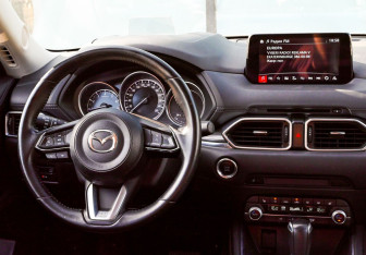 Подержанный автомобиль Mazda CX-5 2021 года (19 фото)