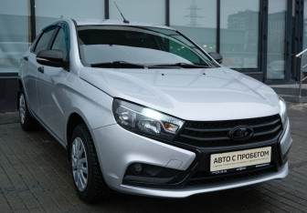 Подержанный автомобиль LADA (ВАЗ) Vesta Sedan 2018 года (7 фото)