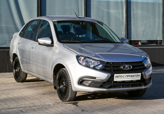 Подержанный автомобиль LADA (ВАЗ) Granta Sedan 2023 года (7 фото)