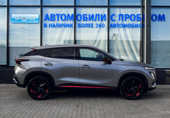 Подержанный автомобиль Omoda C5 2022 года (6 фото)