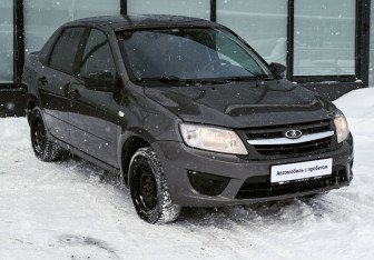 Подержанный автомобиль LADA (ВАЗ) Granta Sedan 2018 года (7 фото)