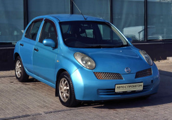Подержанный автомобиль Nissan March Hatchback 2002 года (7 фото)