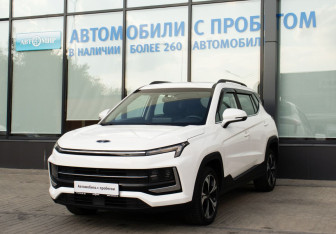 Подержанный автомобиль Москвич 3 2024 года (9 фото)