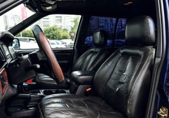 Подержанный автомобиль Jeep Grand Cherokee 1995 года (17 фото)