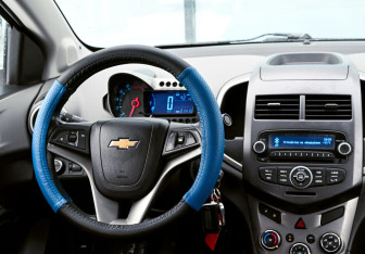 Подержанный автомобиль Chevrolet Aveo Sedan 2012 года (11 фото)