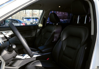 Подержанный автомобиль Geely Atlas 2021 года (9 фото)