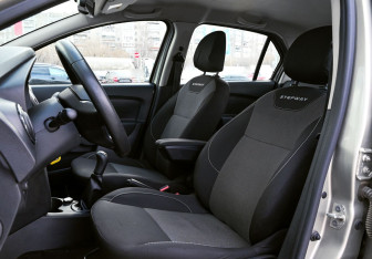 Подержанный автомобиль Renault Logan Sedan 2019 года (14 фото)