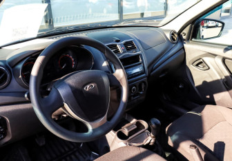Подержанный автомобиль LADA (ВАЗ) Granta Sedan 2019 года (15 фото)