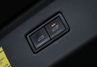 Подержанный автомобиль JAC JS6 2023 года (22 фото)