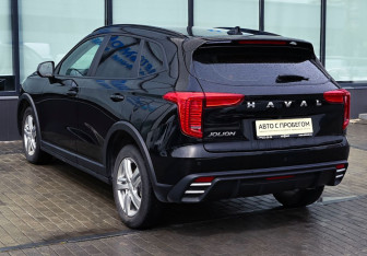 Подержанный автомобиль Haval Jolion 2025 года (16 фото)