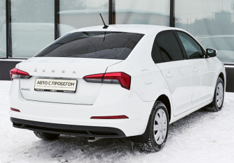 Подержанный автомобиль Skoda Rapid Liftback 2020 года (5 фото)